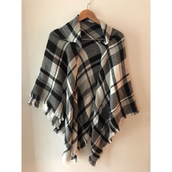 Accessories - Plaid blanket scarf